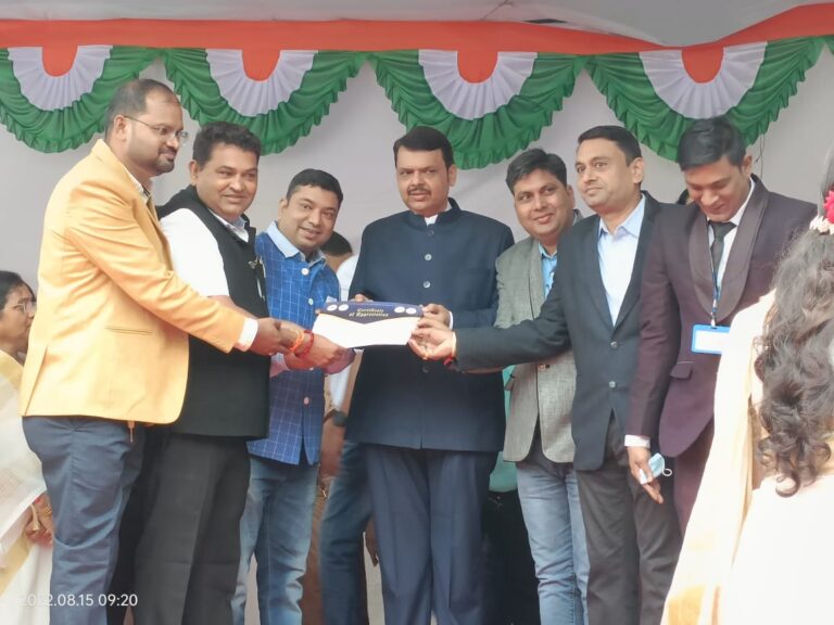 Asha Hospital - Asha Hospital Kamptee honored with the award as the best hospital of the state government